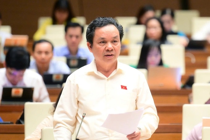 ĐBQH Hoàng Văn Cường: Chính phủ có giải pháp gì để để hộ kinh doanh hứng khởi nộp thuế?
